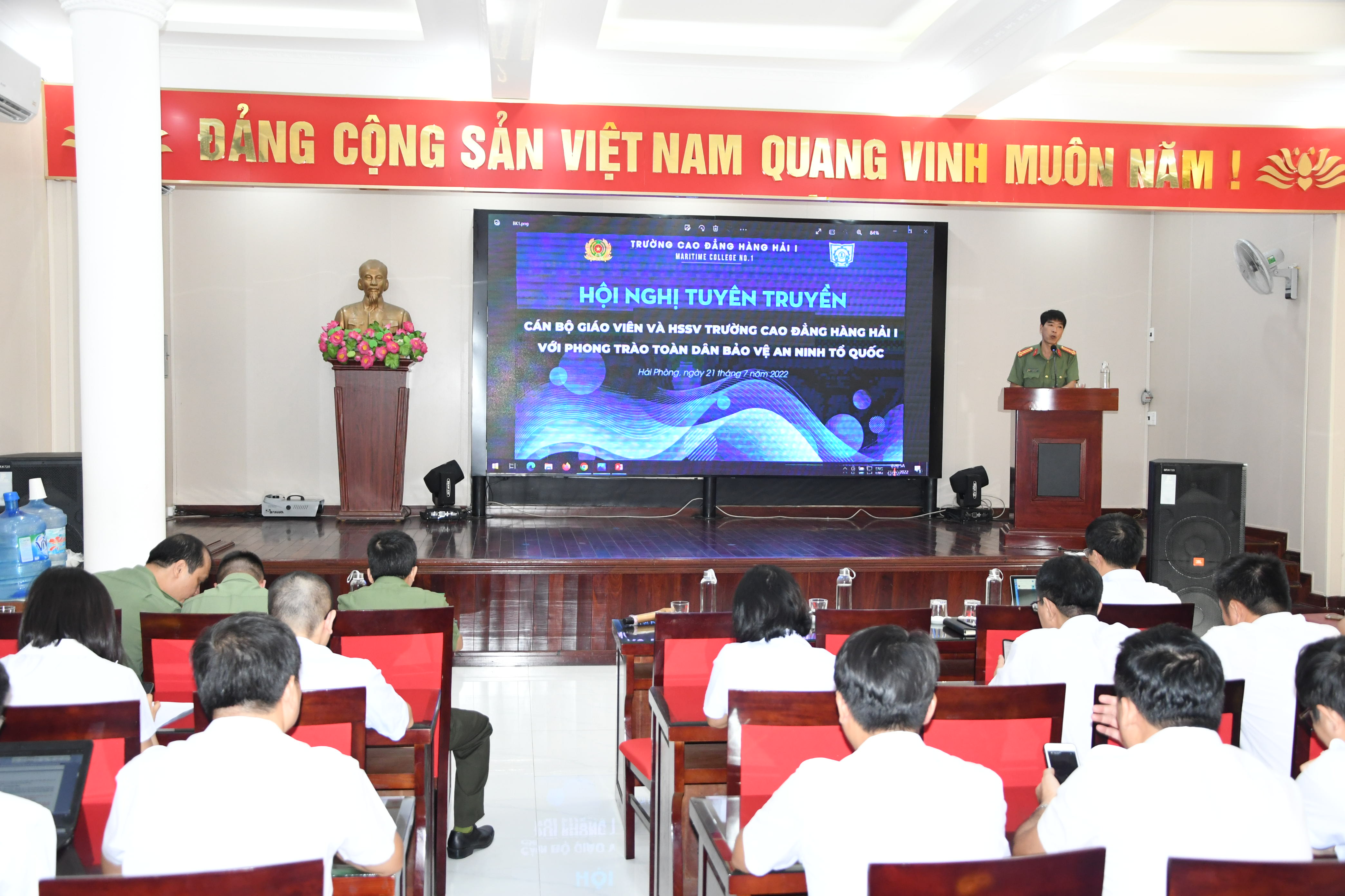 Trường Cao đẳng Hàng Hải 1 tổ chức tuyên truyền về phong trào toàn dân bảo vệ an ninh tổ quốc